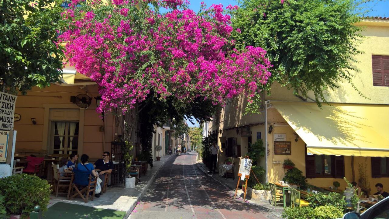 Apartment Under The Acropolis, Tiny Room, Big Terrace Athen